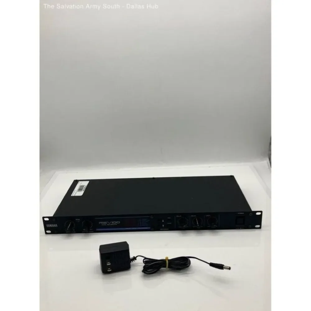 Yamaha REV100 Digital Rack Mount Reverberator Guitar Effects Unit